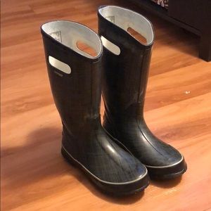 Black Bogs Boots